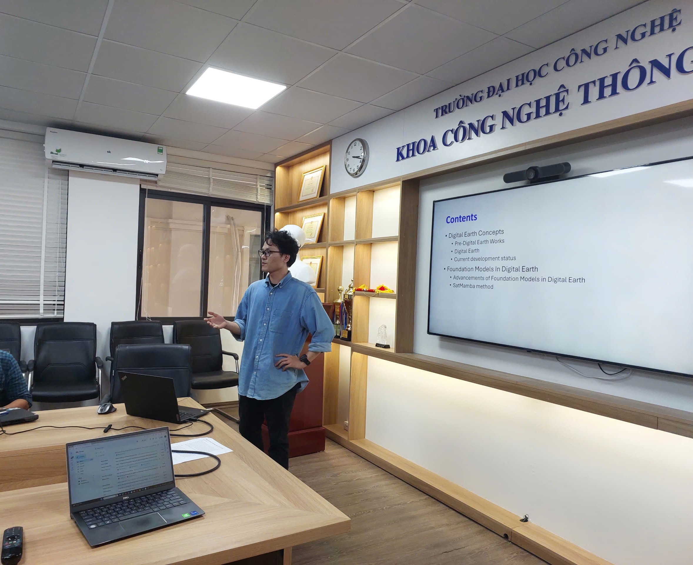Seminar khoa học định kỳ, Bộ môn Khoa học máy tính (Khoa CNTT), Trường ĐHCN